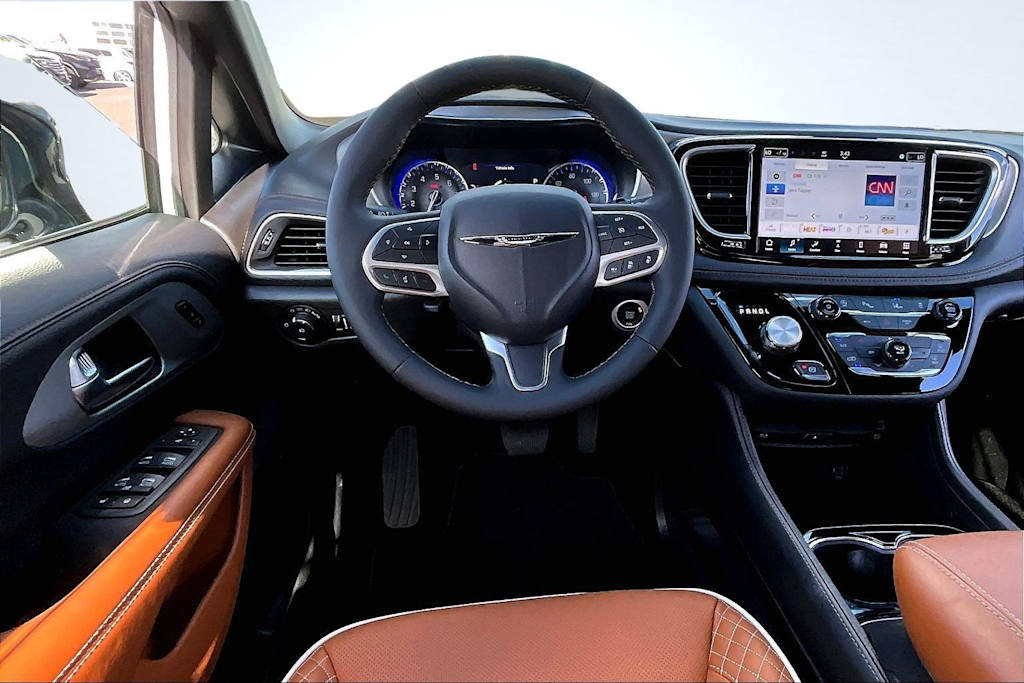 Thumbnail: 2026 Chrysler Pacifica - 14