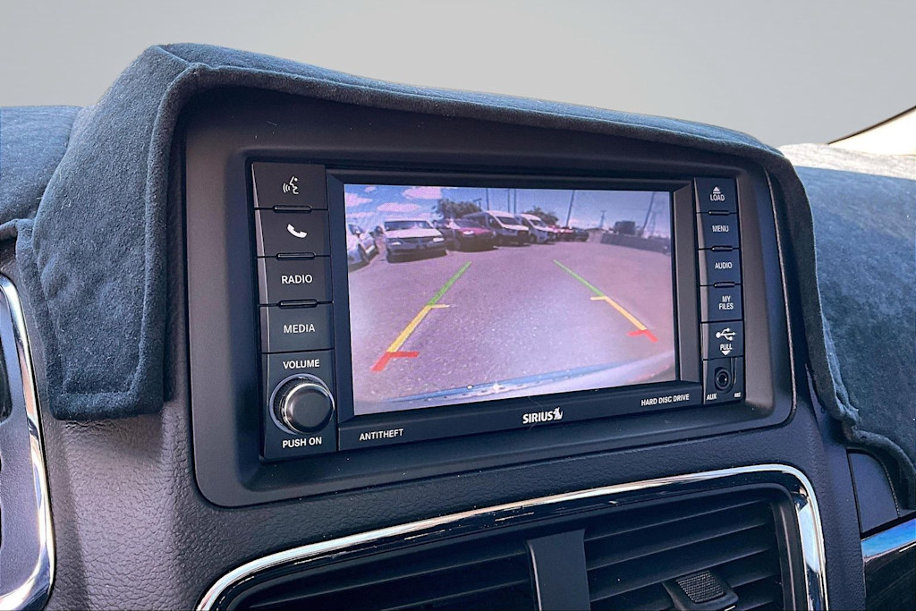 Thumbnail: 2018 Dodge Grand Caravan - 16
