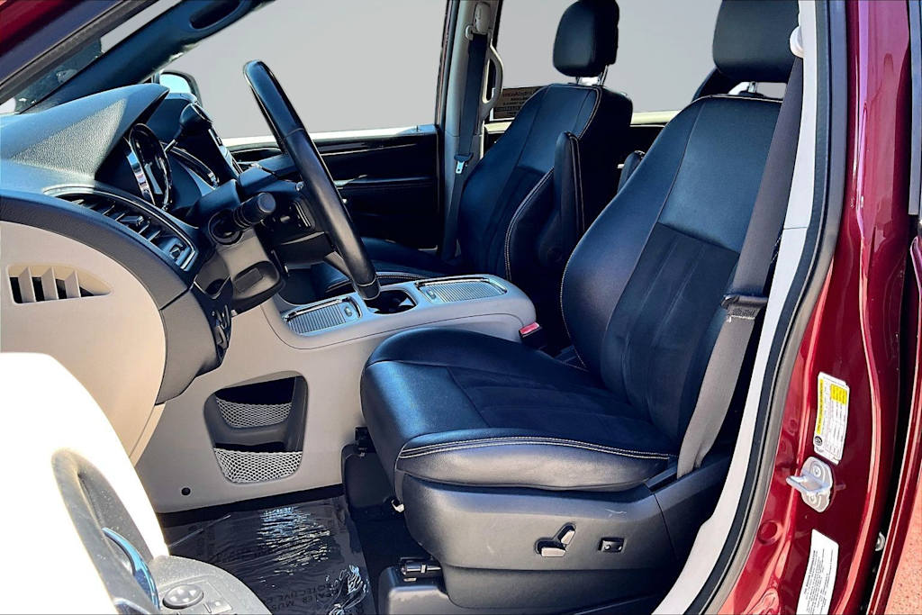 Thumbnail: 2019 Dodge Grand Caravan - 10