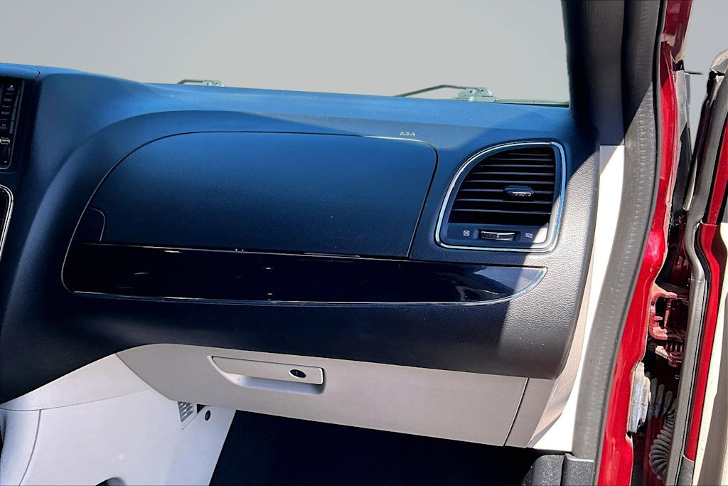 Thumbnail: 2019 Dodge Grand Caravan - 23