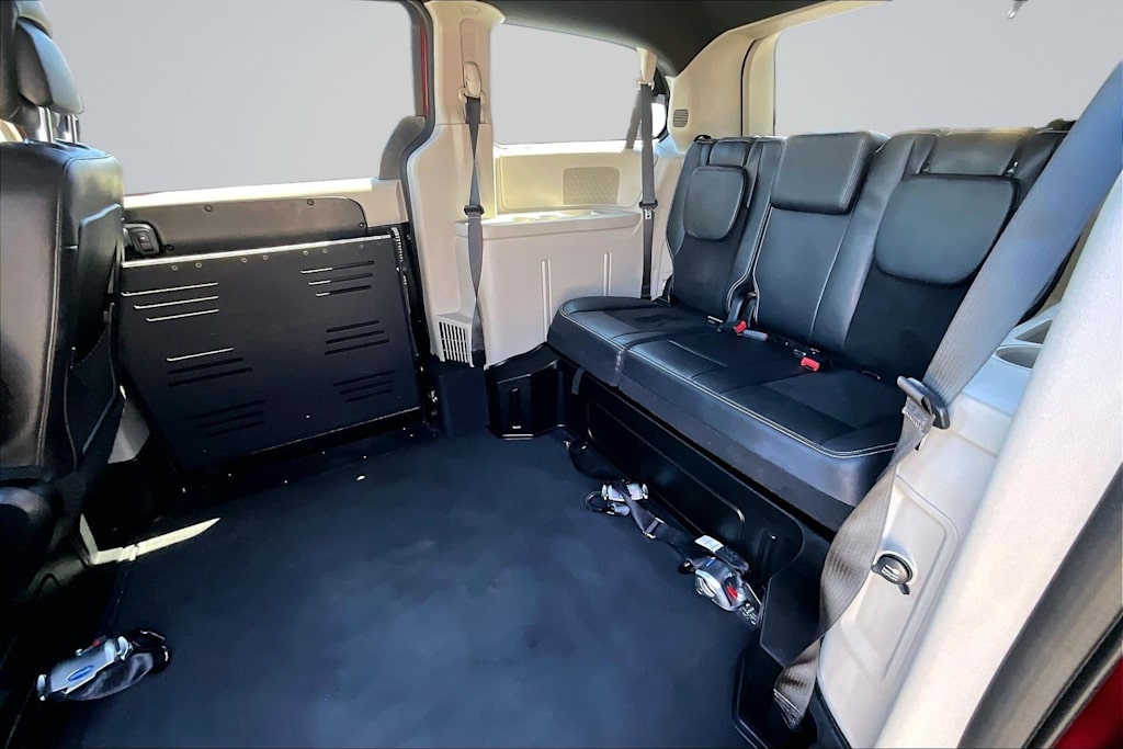 Thumbnail: 2019 Dodge Grand Caravan - 20