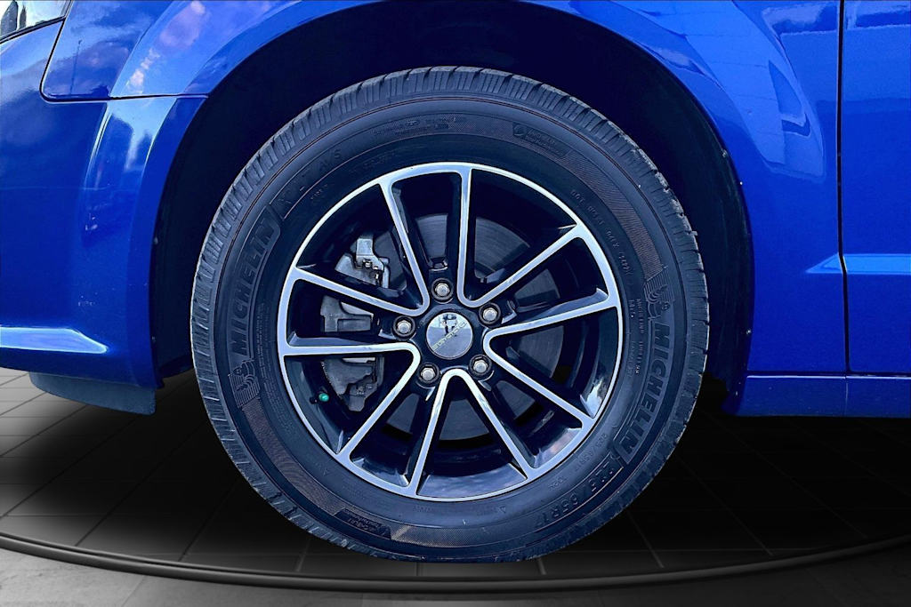 Thumbnail: 2019 Dodge Grand Caravan - 8