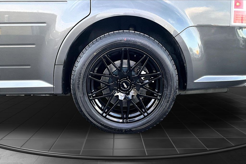 Thumbnail: 2017 Ford Flex - 35