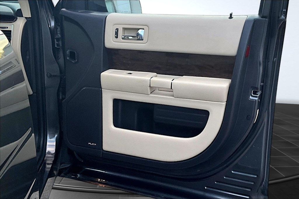 Thumbnail: 2017 Ford Flex - 29