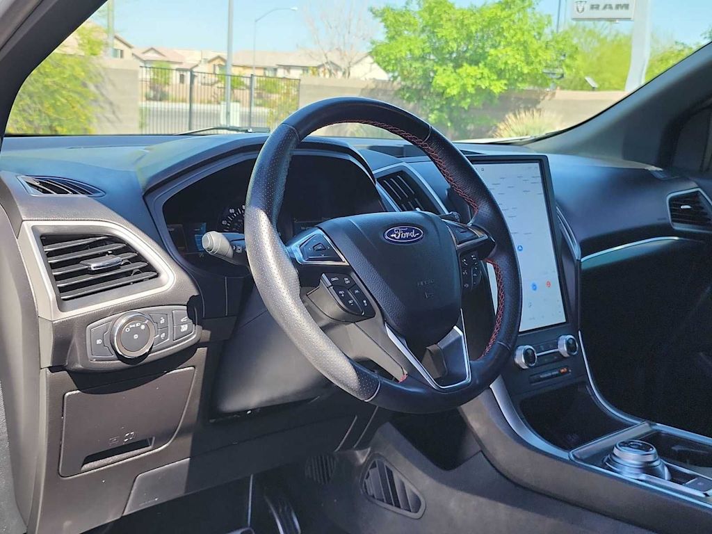 Thumbnail: 2022 Ford Edge - 2
