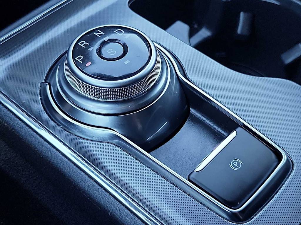 Thumbnail: 2022 Ford Edge - 16