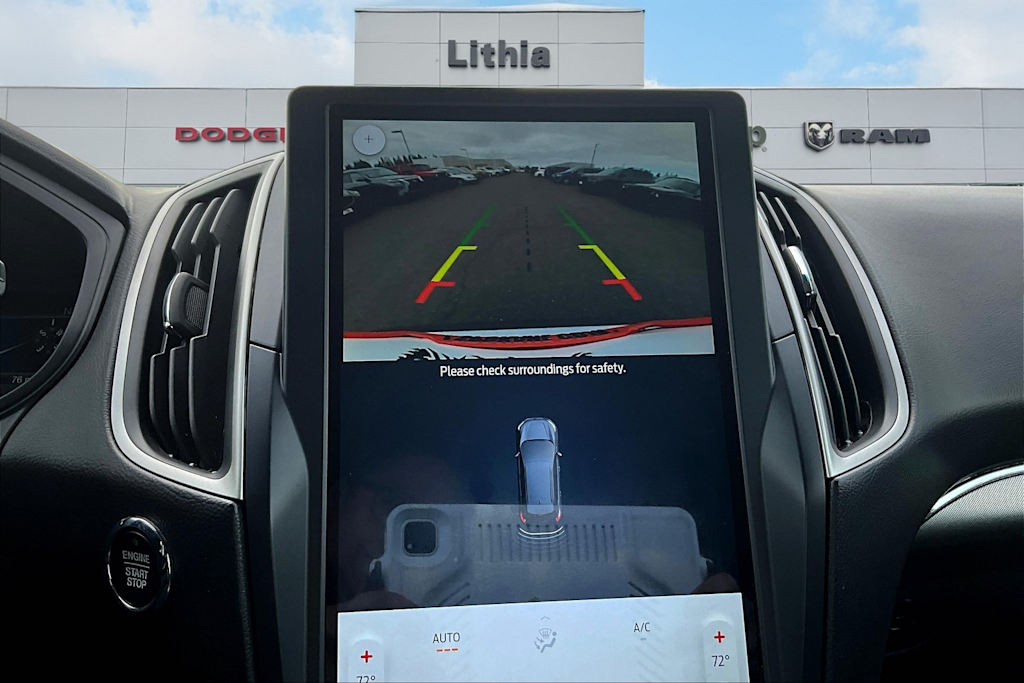 Thumbnail: 2022 Ford Edge - 16