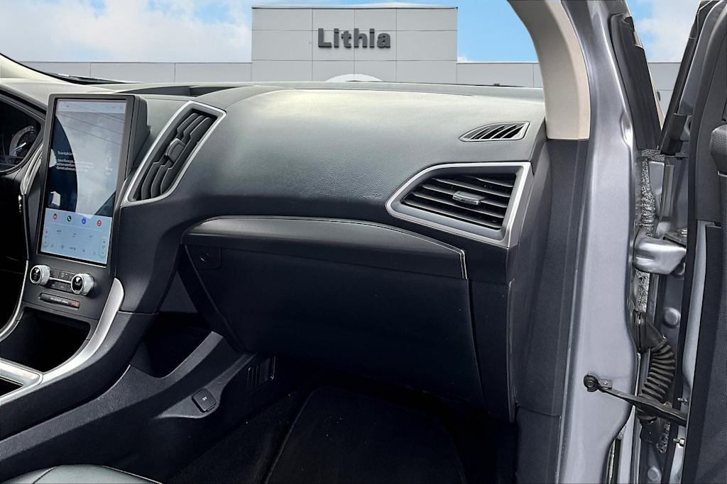 Thumbnail: 2022 Ford Edge - 25