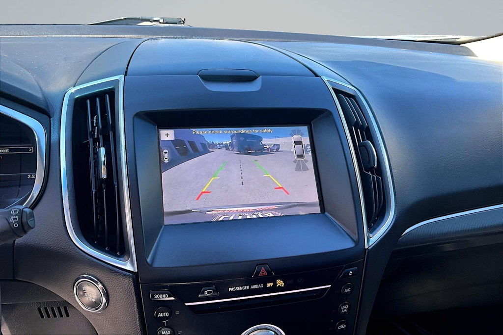 Thumbnail: 2019 Ford Edge - 27