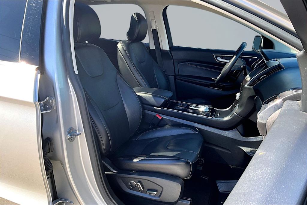 Thumbnail: 2019 Ford Edge - 11