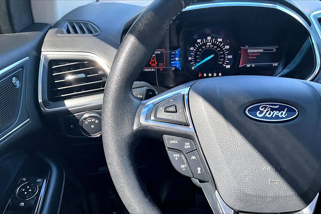 Thumbnail: 2019 Ford Edge - 25