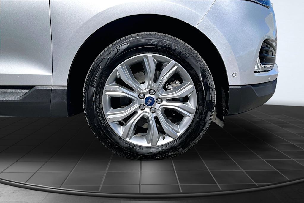 Thumbnail: 2019 Ford Edge - 34