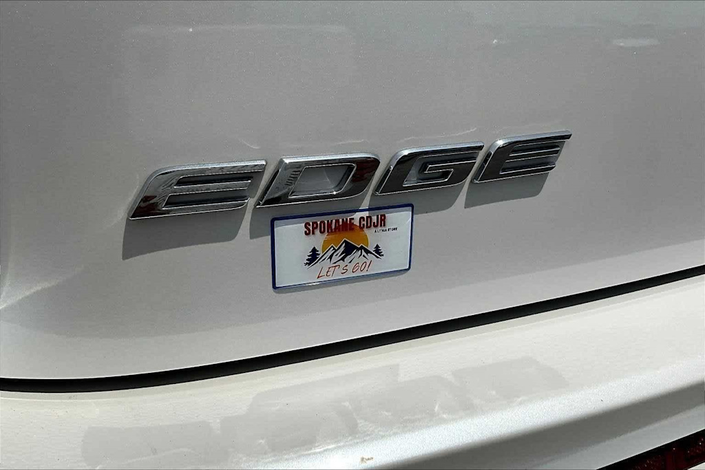 Thumbnail: 2015 Ford Edge - 6