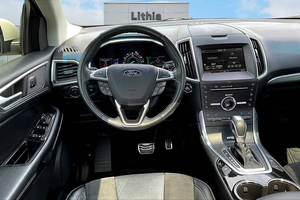 Thumbnail: 2015 Ford Edge - 13