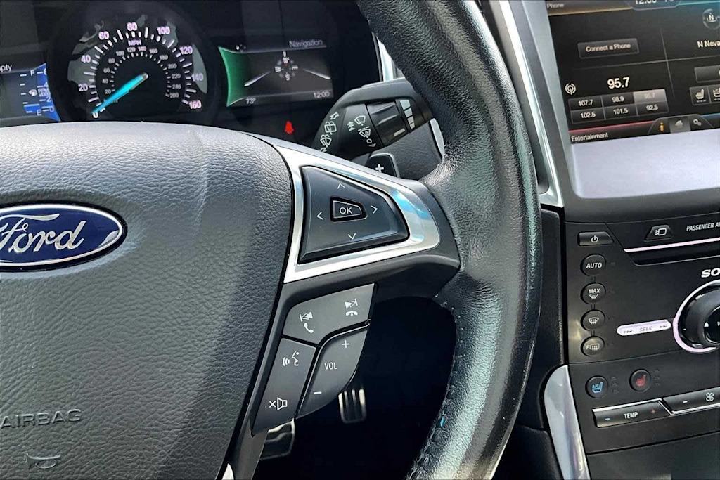 Thumbnail: 2015 Ford Edge - 24