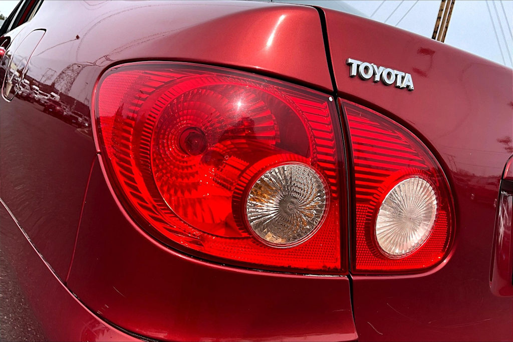 2006 Toyota Corolla CE 26