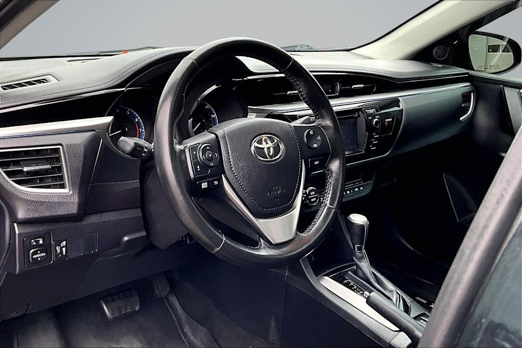 Thumbnail: 2016 Toyota Corolla - 2