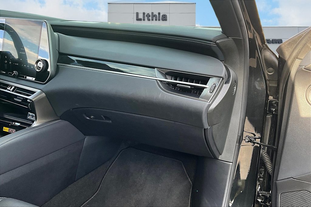 Thumbnail: 2024 Lexus RX - 25