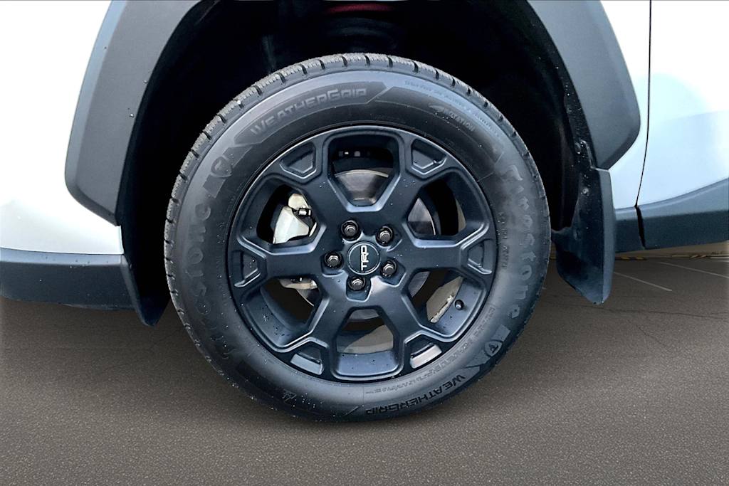 Thumbnail: 2020 Toyota RAV4 - 8