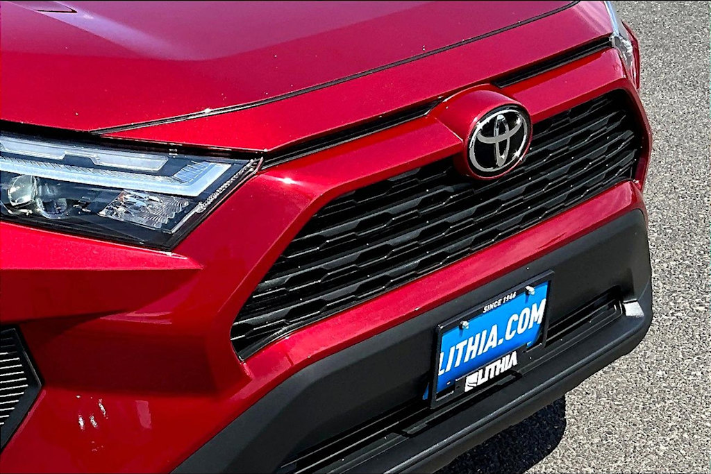 Thumbnail: 2023 Toyota RAV4 - 33