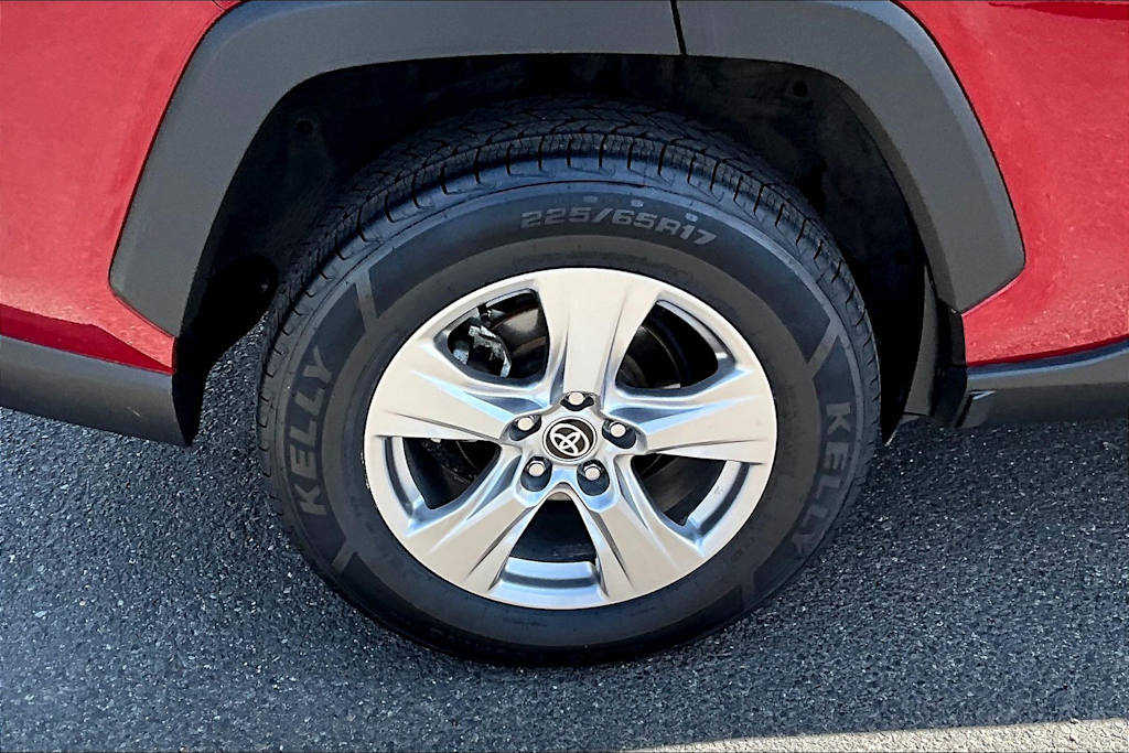 Thumbnail: 2023 Toyota RAV4 - 35