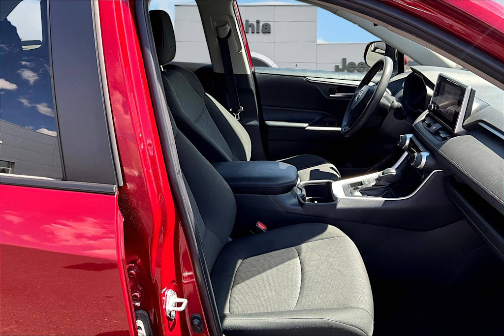 Thumbnail: 2023 Toyota RAV4 - 12