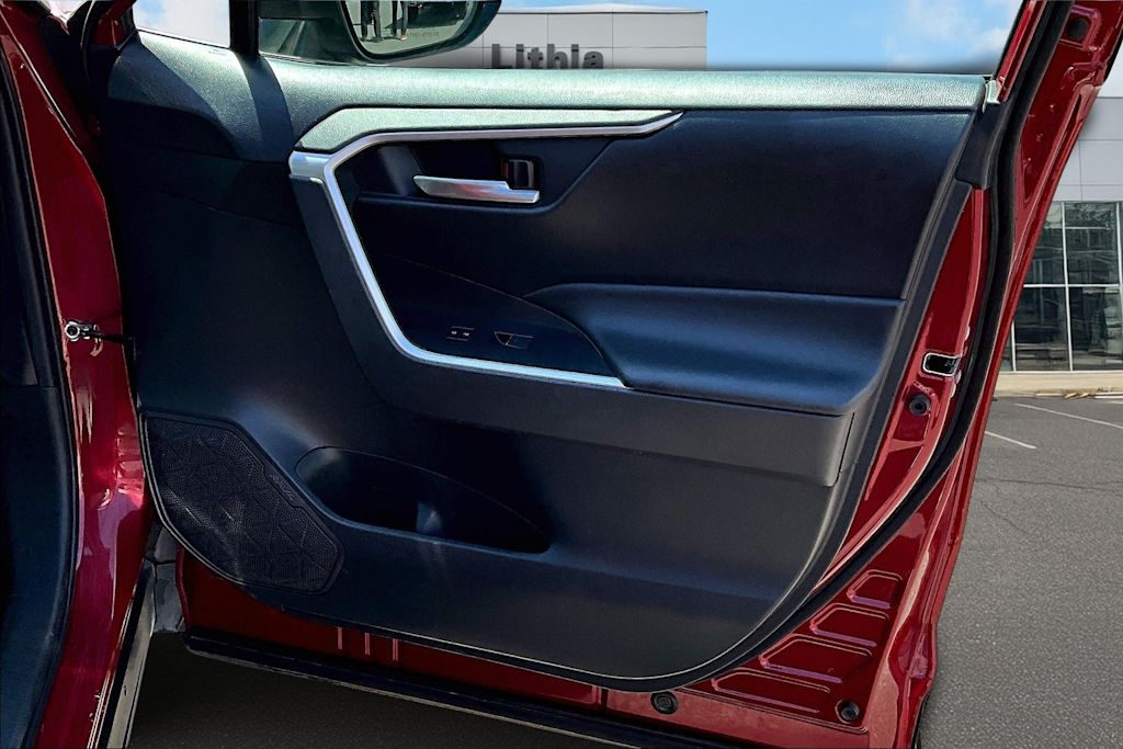 Thumbnail: 2023 Toyota RAV4 - 29