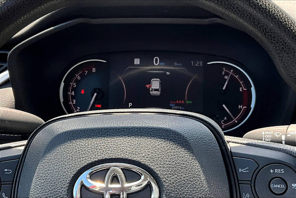 Thumbnail: 2023 Toyota RAV4 - 18