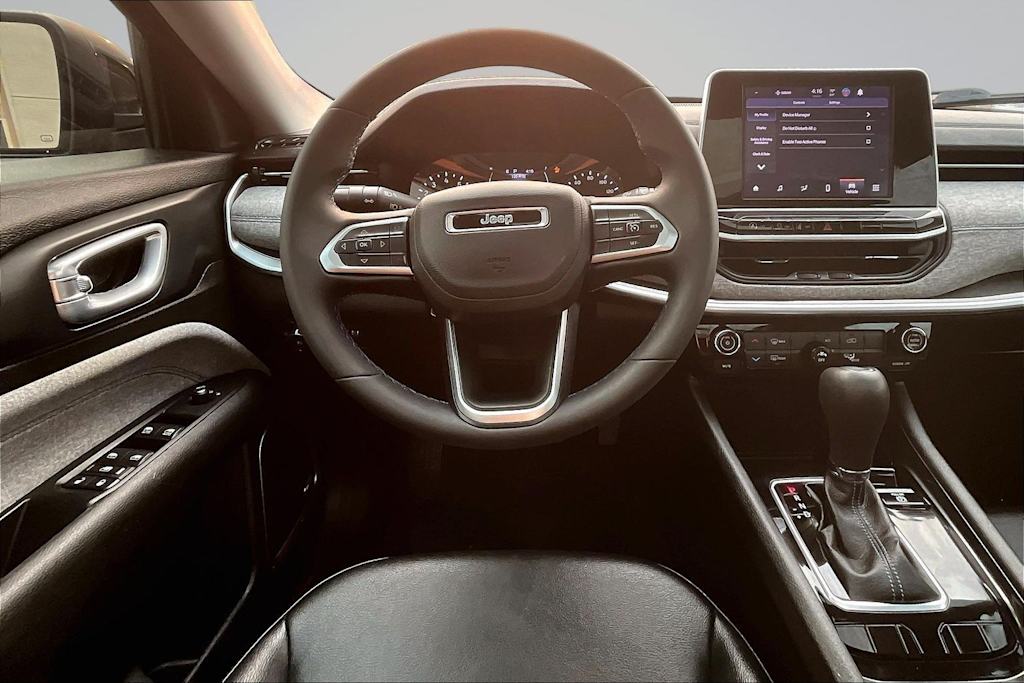 Thumbnail: 2022 Jeep Compass - 13