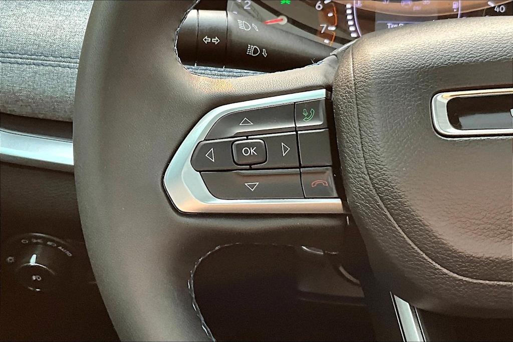 Thumbnail: 2022 Jeep Compass - 25