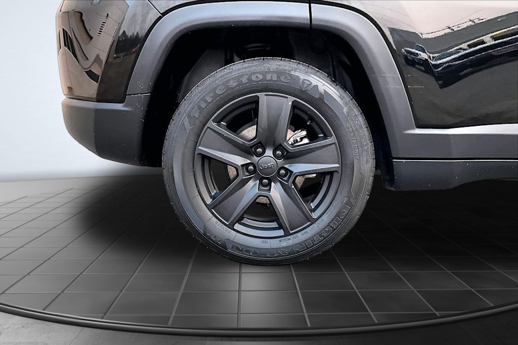Thumbnail: 2022 Jeep Compass - 35