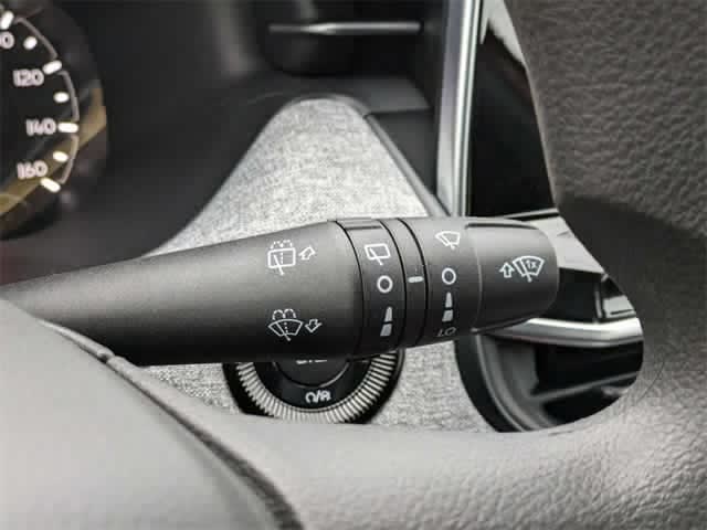 2025 Jeep Compass Sport 29