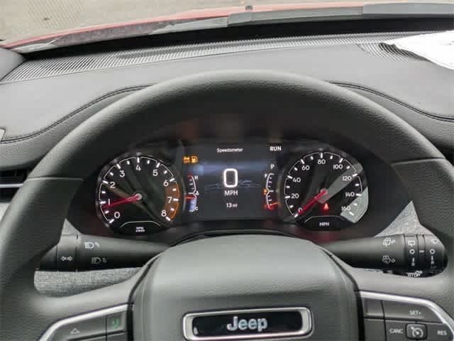 2025 Jeep Compass Sport 33