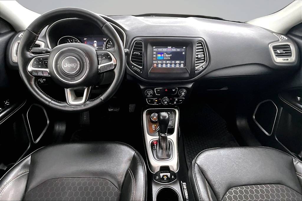 Thumbnail: 2018 Jeep Compass - 10