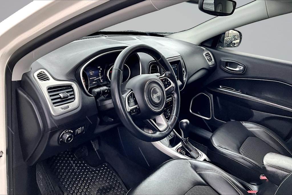 Thumbnail: 2018 Jeep Compass - 2
