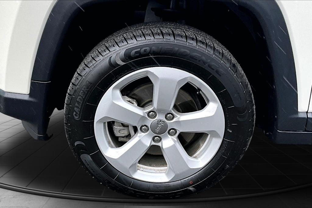 Thumbnail: 2018 Jeep Compass - 8