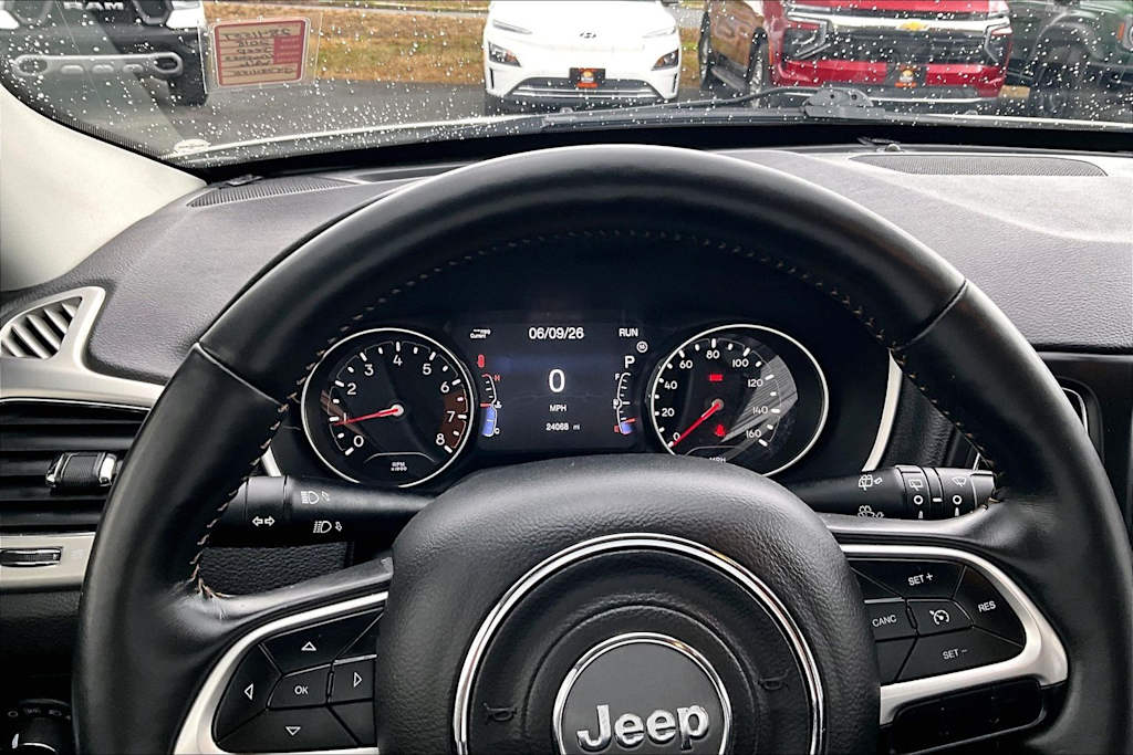 Thumbnail: 2018 Jeep Compass - 15