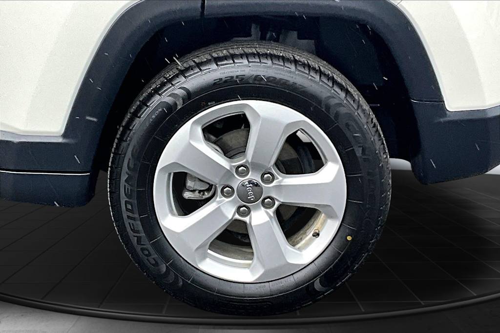 Thumbnail: 2018 Jeep Compass - 36