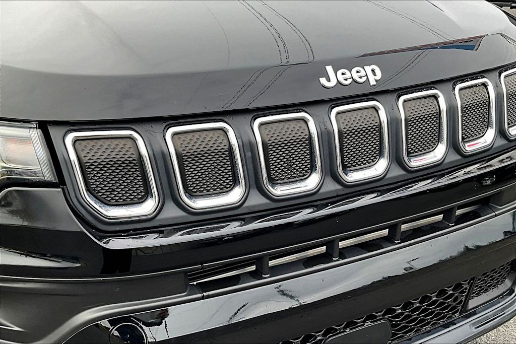 Thumbnail: 2022 Jeep Compass - 33
