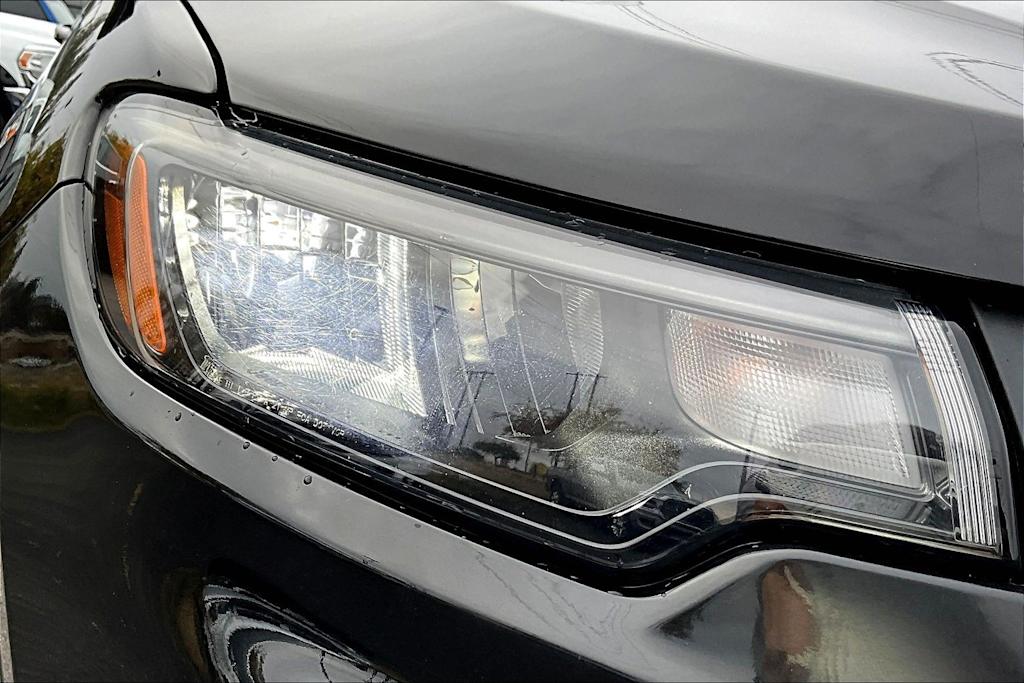 Thumbnail: 2022 Jeep Compass - 31