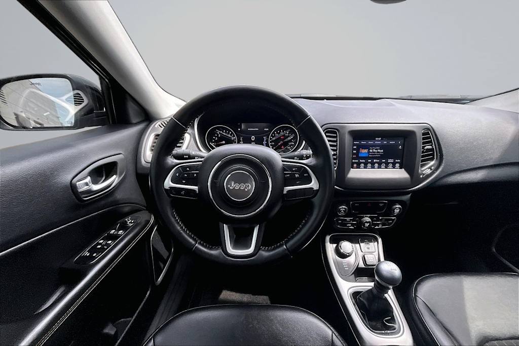 Thumbnail: 2018 Jeep Compass - 13