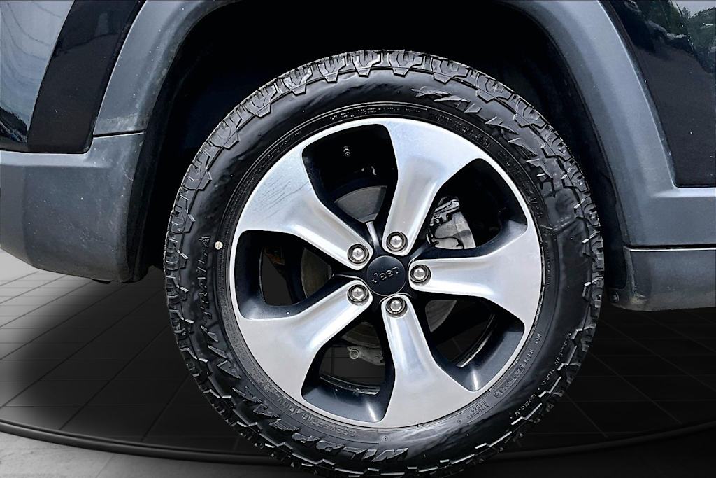 Thumbnail: 2018 Jeep Compass - 35
