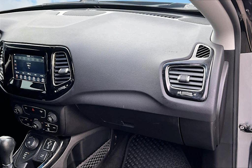 Thumbnail: 2019 Jeep Compass - 26