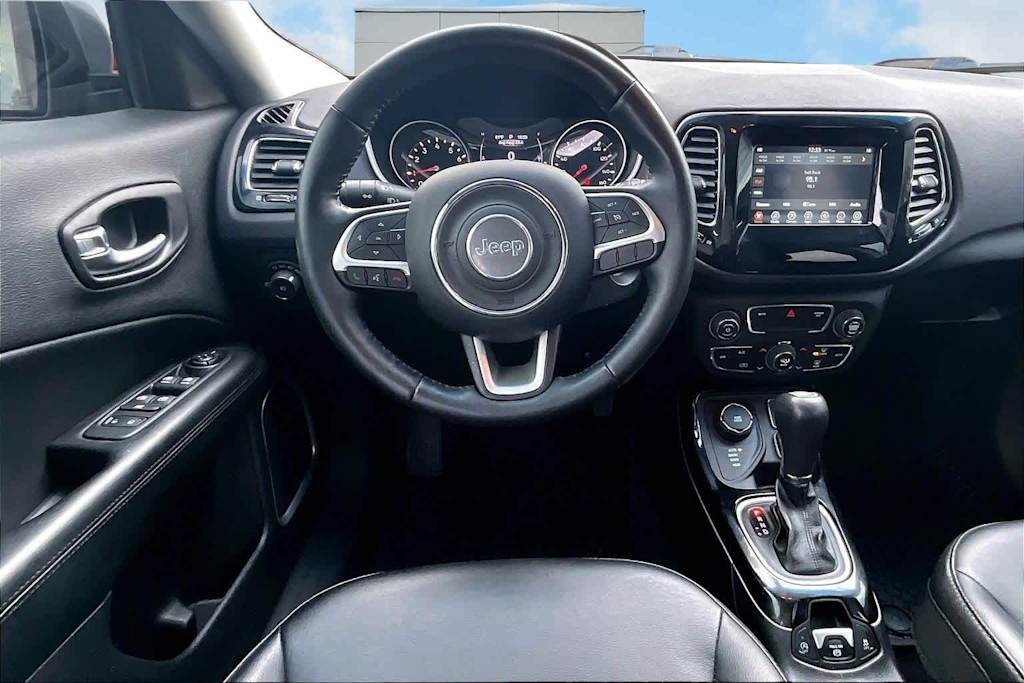 Thumbnail: 2019 Jeep Compass - 14