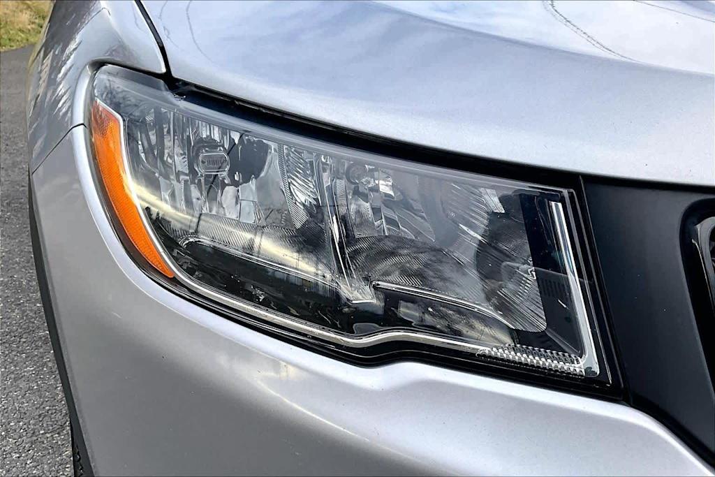 Thumbnail: 2019 Jeep Compass - 32