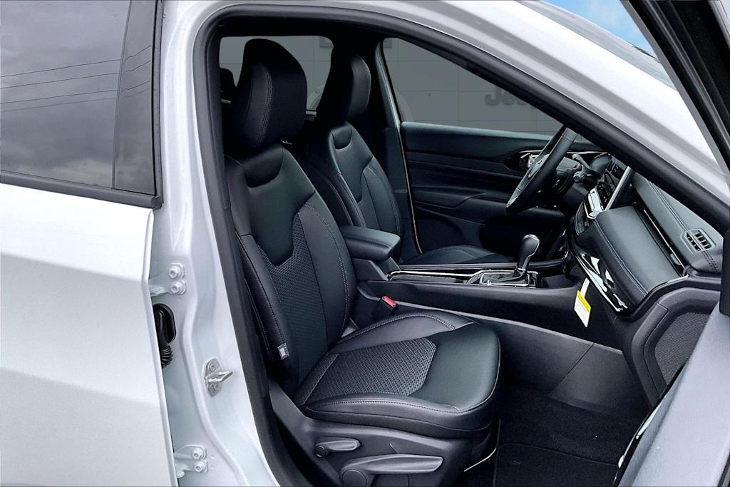 2026 Jeep Compass Altitude - Photo 12