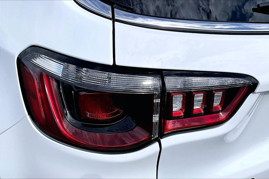 Thumbnail: 2025 Jeep Compass - 32