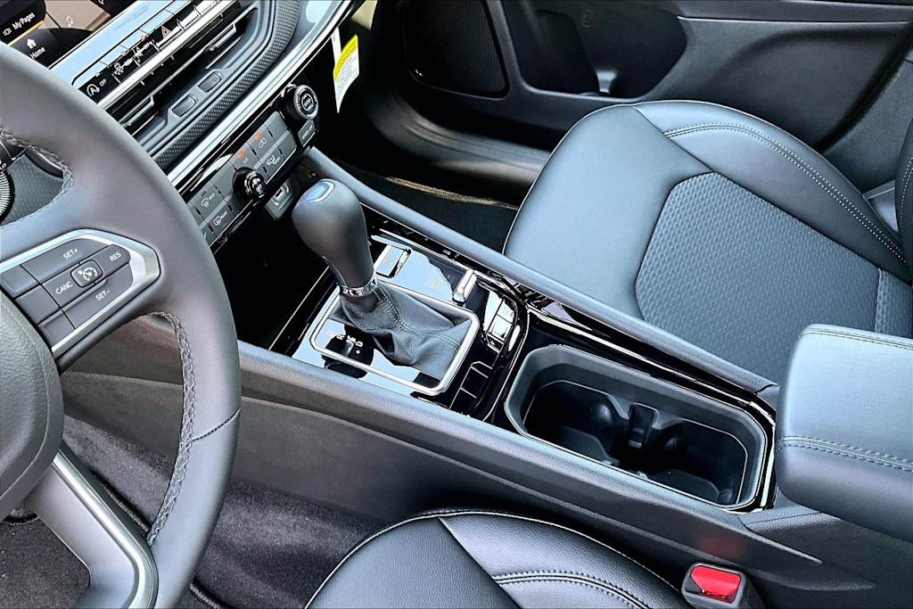 Thumbnail: 2026 Jeep Compass - 16