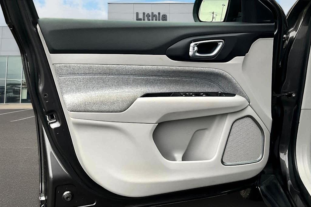 Thumbnail: 2024 Jeep Compass - 29