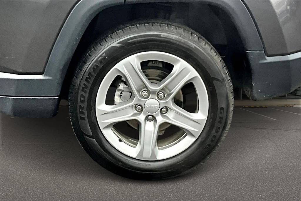 Thumbnail: 2024 Jeep Compass - 37